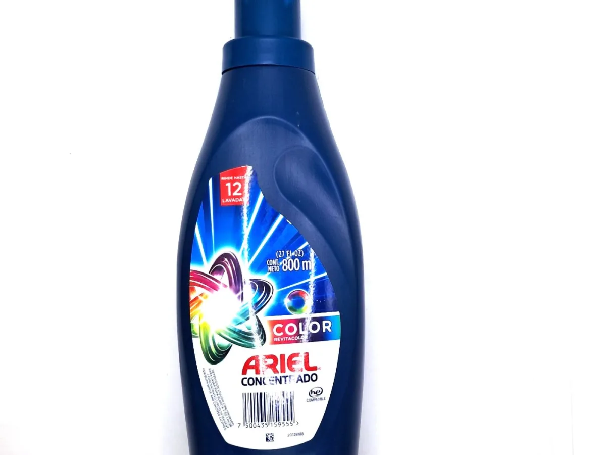 Ariel Detergente Liquido Revitacolor 800cc