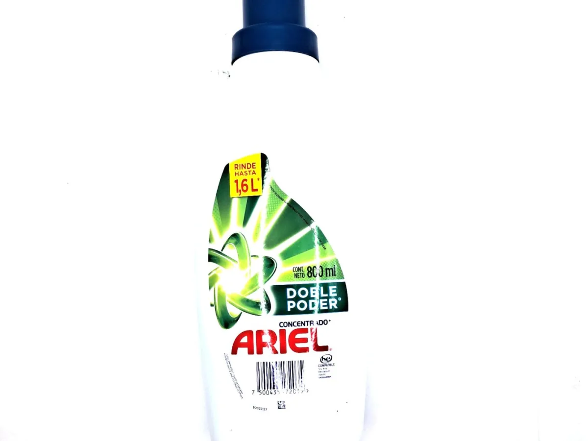 Ariel Detergente Liquido Concentrado 800cc