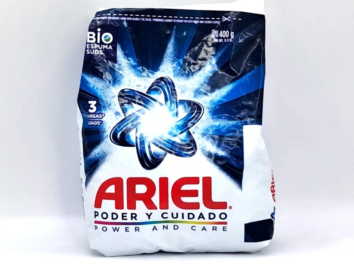Ariel Detergente en Polvo Poder y Cuidado 400gr