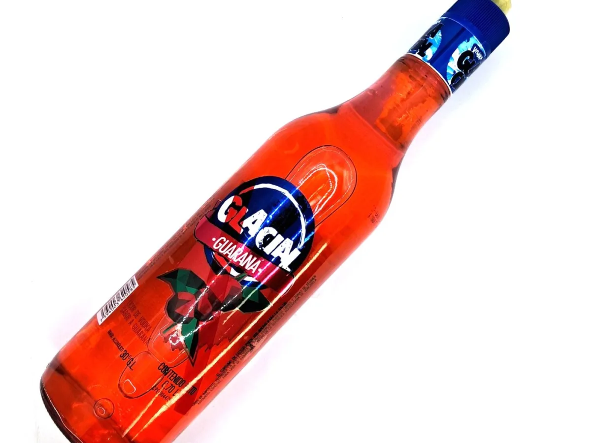 Vodka Glacial Guarana 0.70l